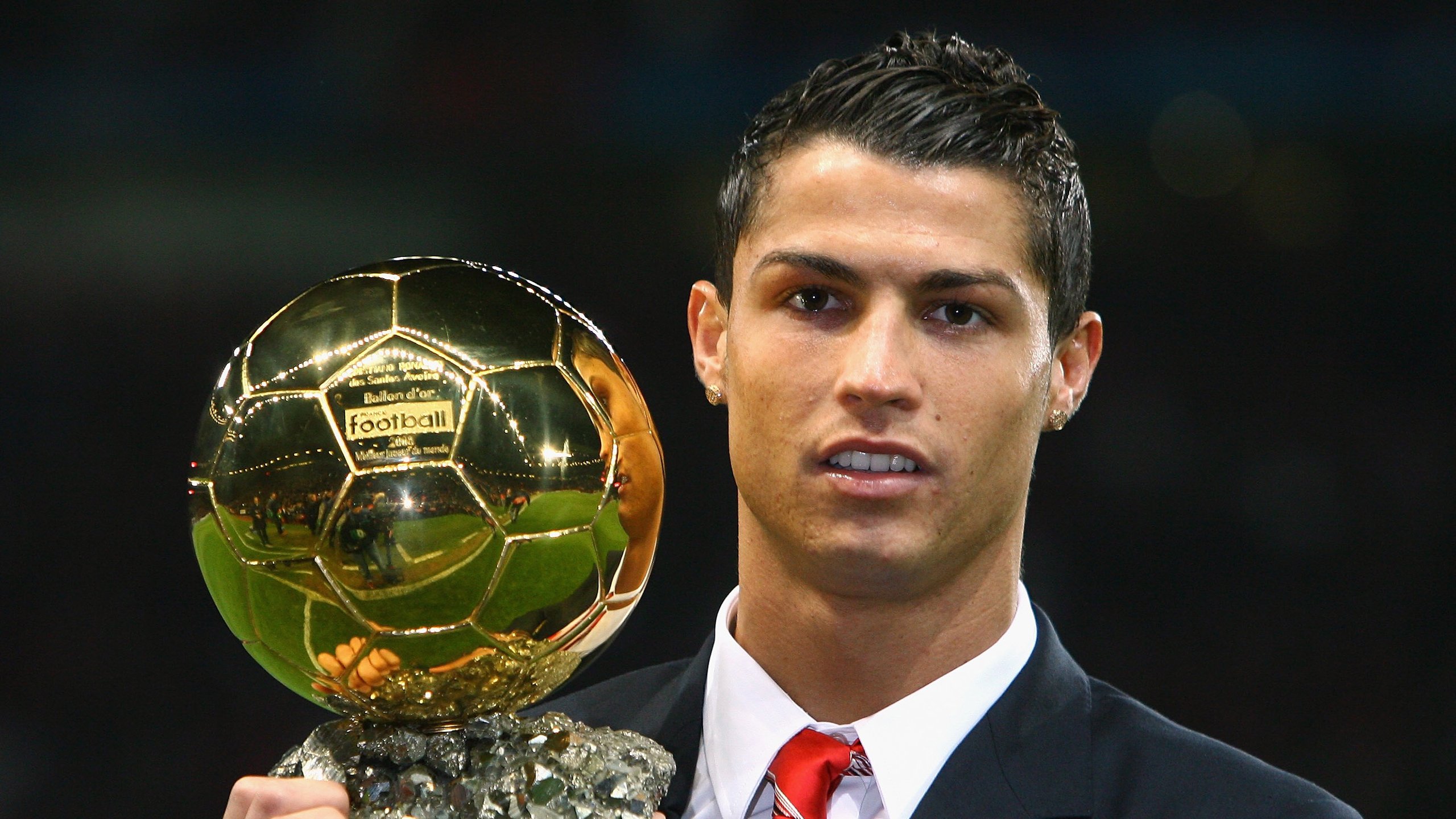 球场上的“梦想”成真：赛季最神奇的三次逆转